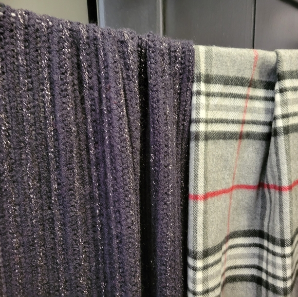 Scarves bundle.  And so many.  13 scarves total all in excellent condition. - Picture 5 of 9